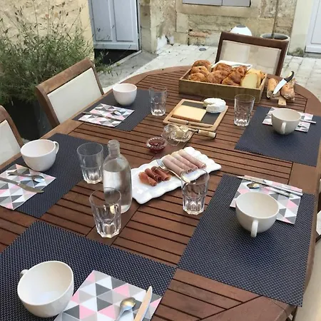 Alix בית הארחה La Flèche