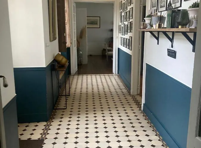 Alix Penzion La Flèche